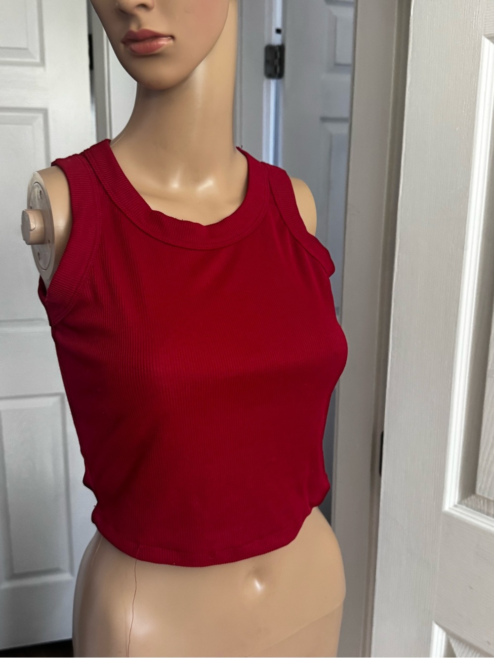 Red Sleeveless Ribbed Crop Tank Top - Women size medium
